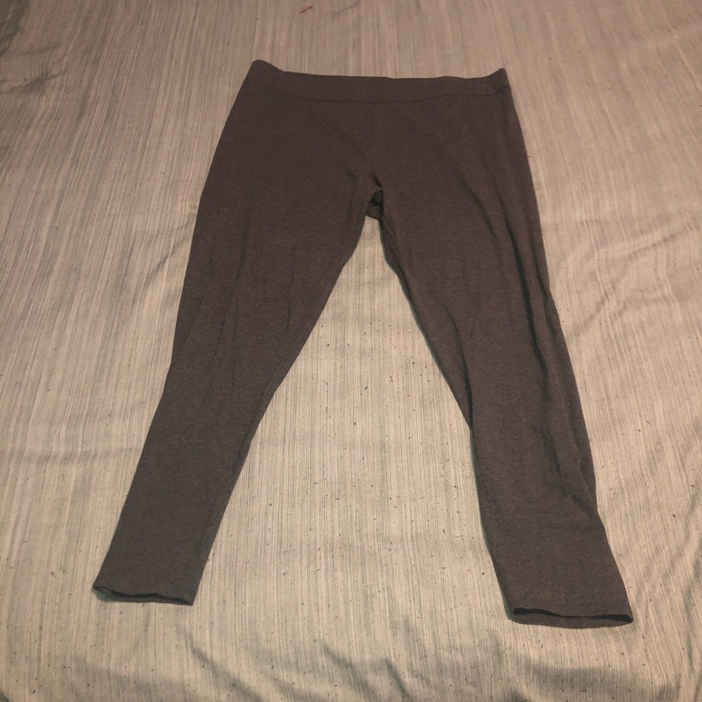 Grey leggings